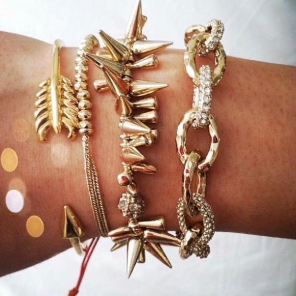 Stella & Dot Gilded Arrow Bangle - Picture 3 of 8